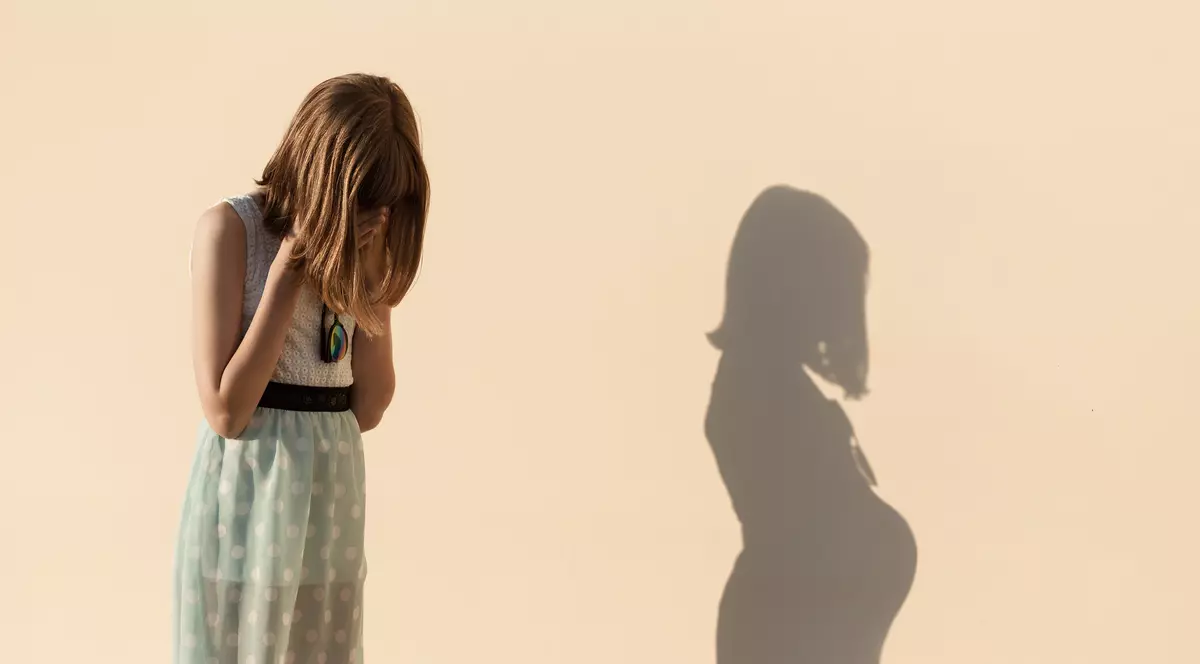 Peste 700 de minore sub 15 ani au devenit mame în România. Cel mai ridicat număr din UE. „E nevoie de educație sexuală pentru copii și părinți”