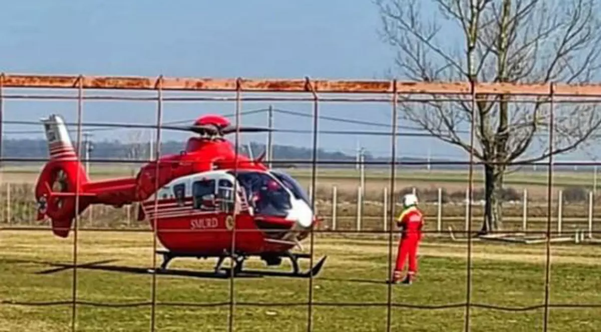 Un bebeluș de 9 luni, victima unui accident rutier în județul Giurgiu, preluat de un elicopter SMURD și transportat la București. Care este starea copilului