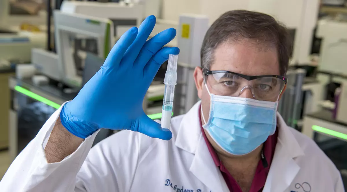 Andrew Brooks, bărbatul care a dezvoltat primul test rapid pentru COVID-19, a murit la vârsta de 51 de ani