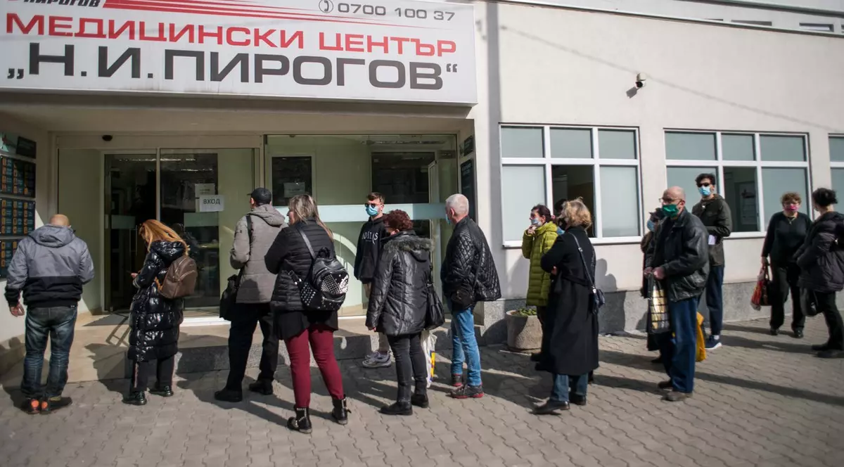 Cozi la spitatele din Bulgaria sursa foto: Profimedia