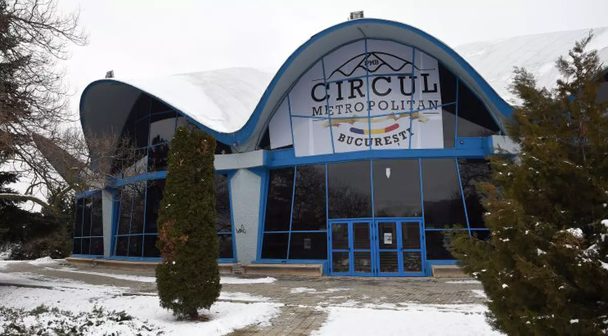 Acrobat de la Circul Metropolitan, în stare gravă după ce a căzut de la 7 metri