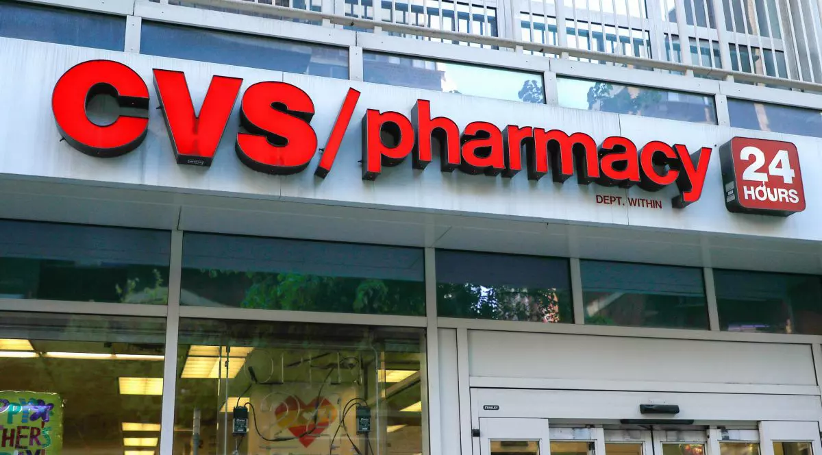 În SUA, vaccinul COVID va fi distribuit și administrat de luna aceasta inclusiv prin farmacii