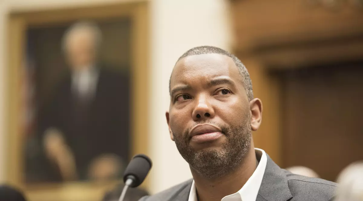 Ta-Nehisi Coates va scrie scenariul pentru noul film „Superman”