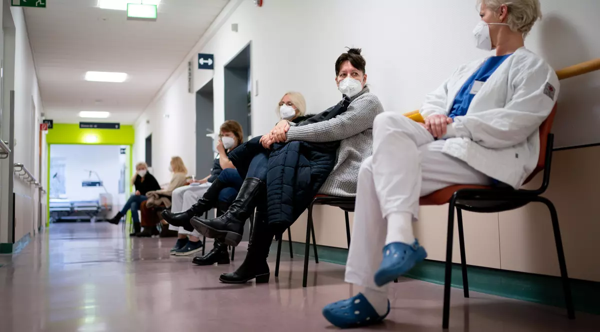 Prioritatea la vaccinare a fost încălcată în mai multe landuri din Germania. Cine s-a băgat peste rând