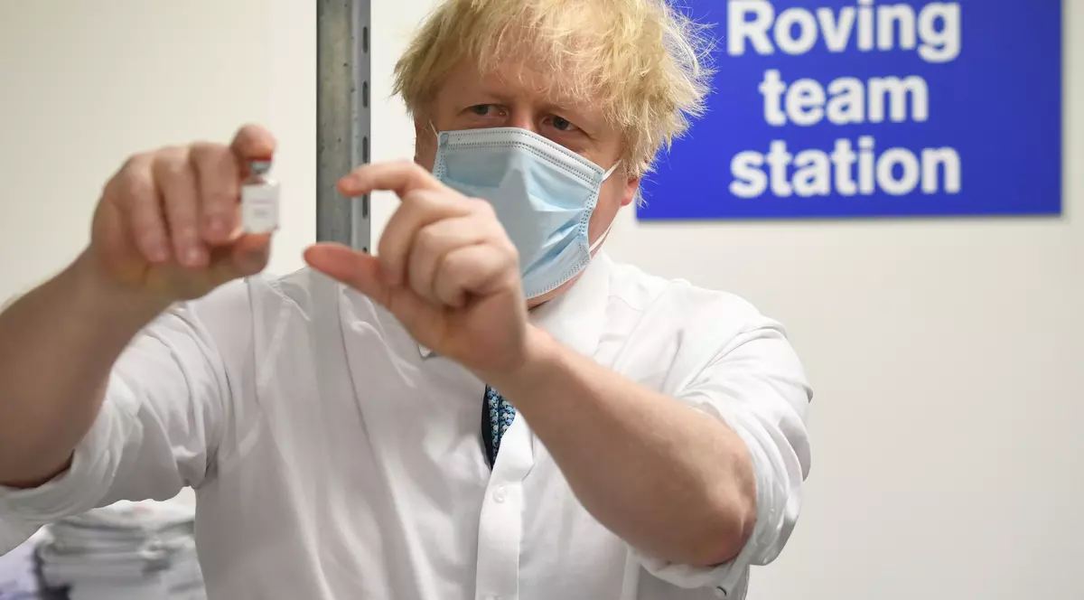 Marea Britanie a vaccinat anti-COVID-19 peste 15 milioane de persoane. Boris Johnson: „Am atins o bornă importantă”