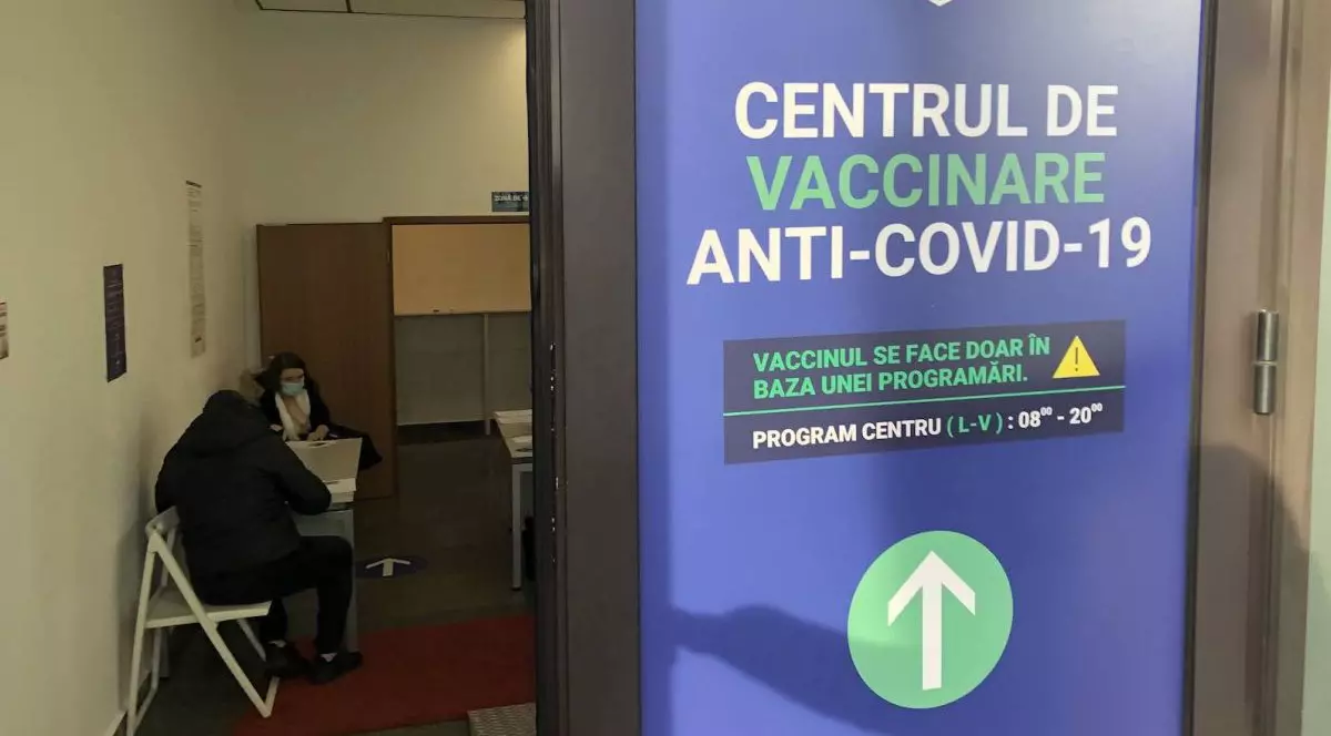 Ministerul Sănătății infirmă diagnosticul de paralizie facială la un medic vaccinat cu Pfizer, la o zi după ce a anunțat „reacția adversă rară”