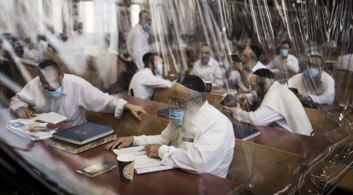 Limitele campaniei de vaccinare în Israel: în ciuda efectelor pozitive, bilanțul pandemiei rămâne mare, iar întoarcerea la normalitate este departe