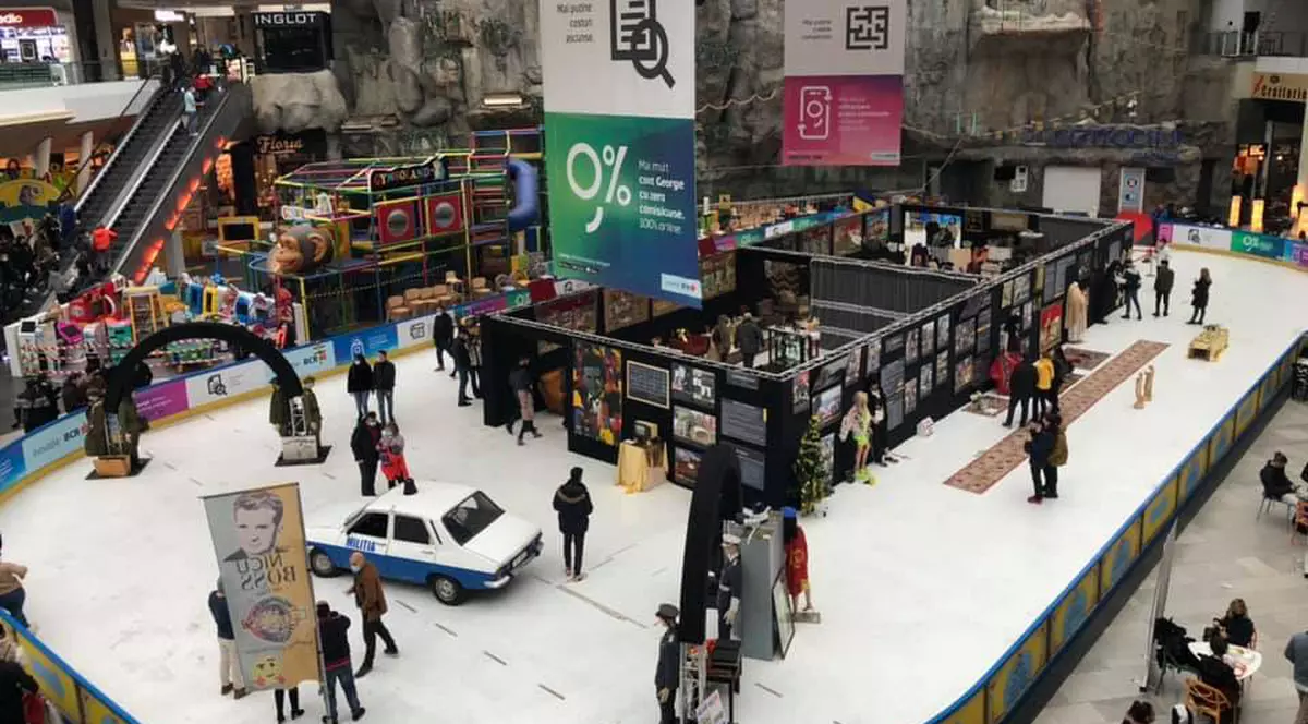 BOR, supărată pe expoziția religioasă de la Muzeul Kitsch-ului: „Înfierarea publică a Bisericii e hrănită de ideologia neomarxistă”. Foto: Facebook / Romanian Kitsch Museum