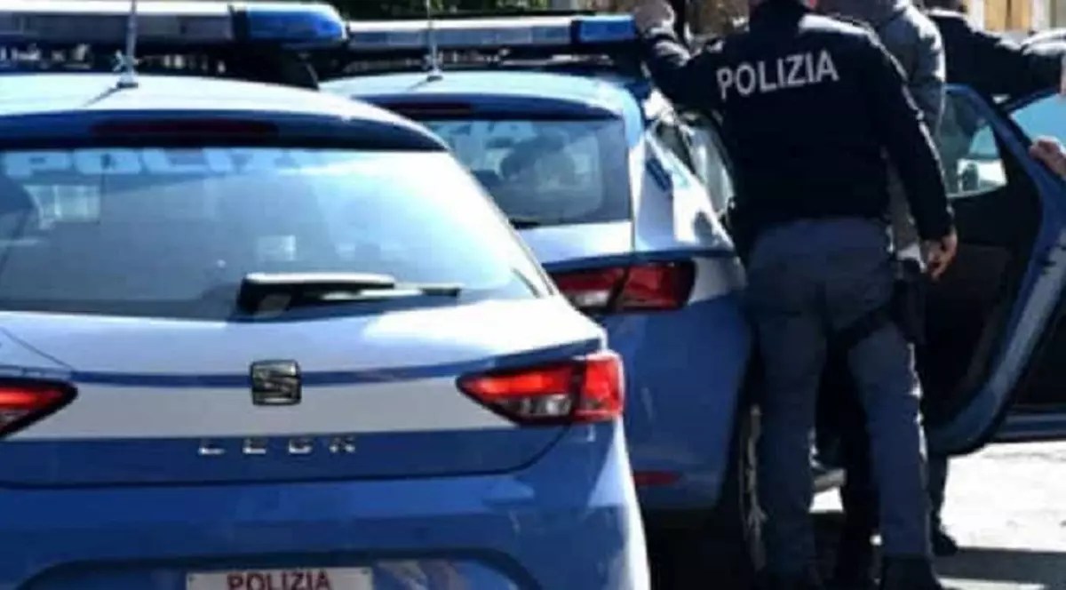 VIDEO Un italian îndrăgostit de o româncă mai tânără cu aproape 50 de ani a jefuit ca-n filme o poștă, ca să-și demonstreze iubirea