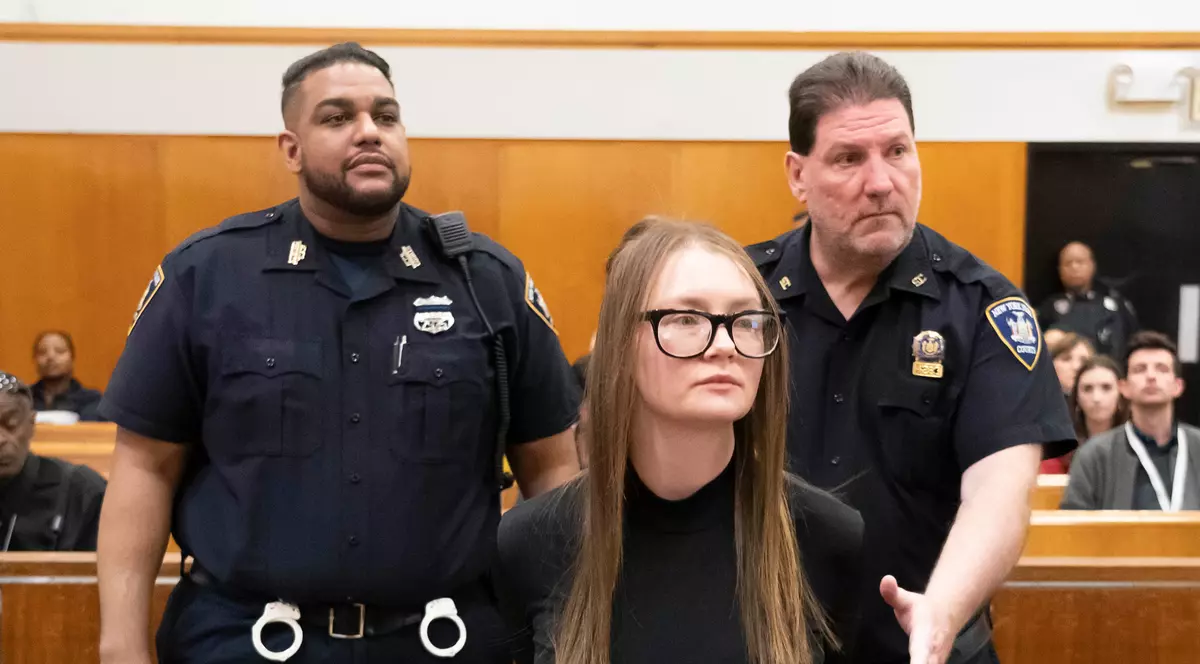 Femeia care s-a dat drept moștenitoare bogată și a înșelat bănci și hoteluri de lux cu 200.000 de dolari, eliberată din închisoare