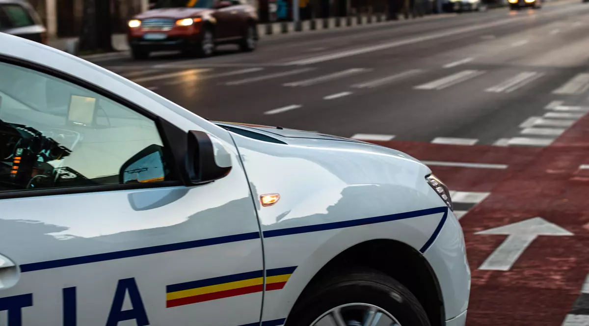 Romanian police car in traffic during rush hour in Bucharest, Romania, 2020 sursa foto: Profimedia
