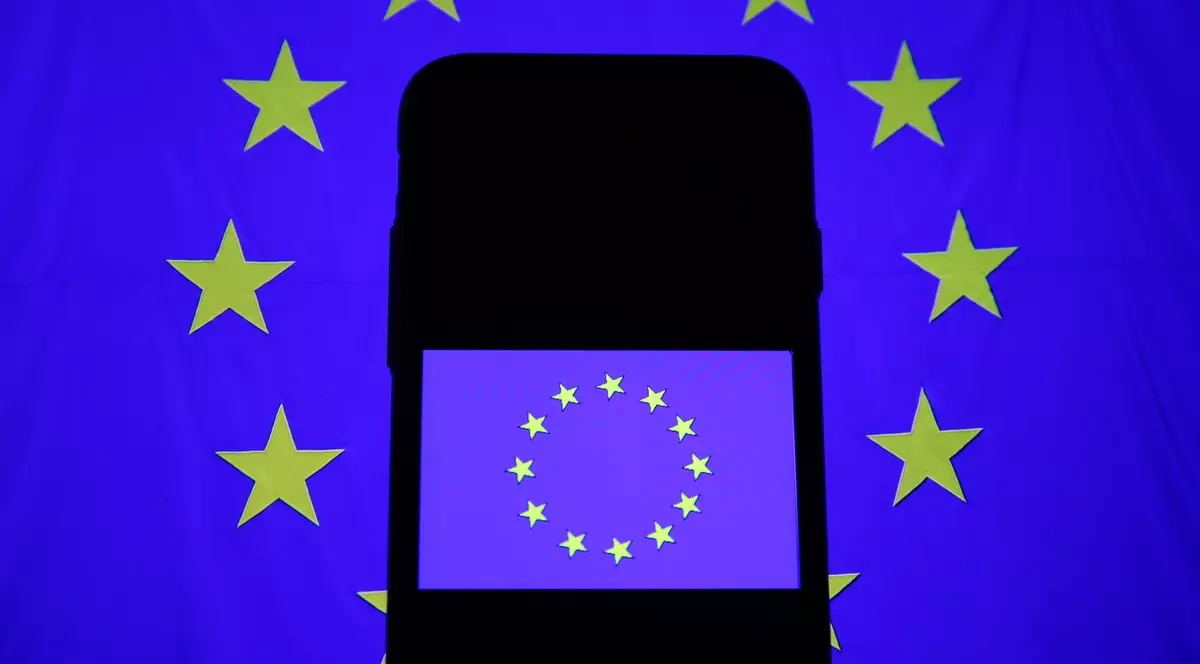 Cât timp vor mai beneficia românii de roaming gratuit la telefonia mobilă atunci când călătoresc în UE