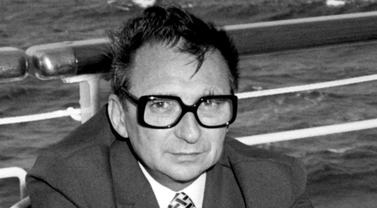 Ce scria Raportul Comisiei prezidențiale de analiză a dictaturii comuniste despre Pacepa: „Securitatea și moștenitorii săi nu l-au iertat niciodată”