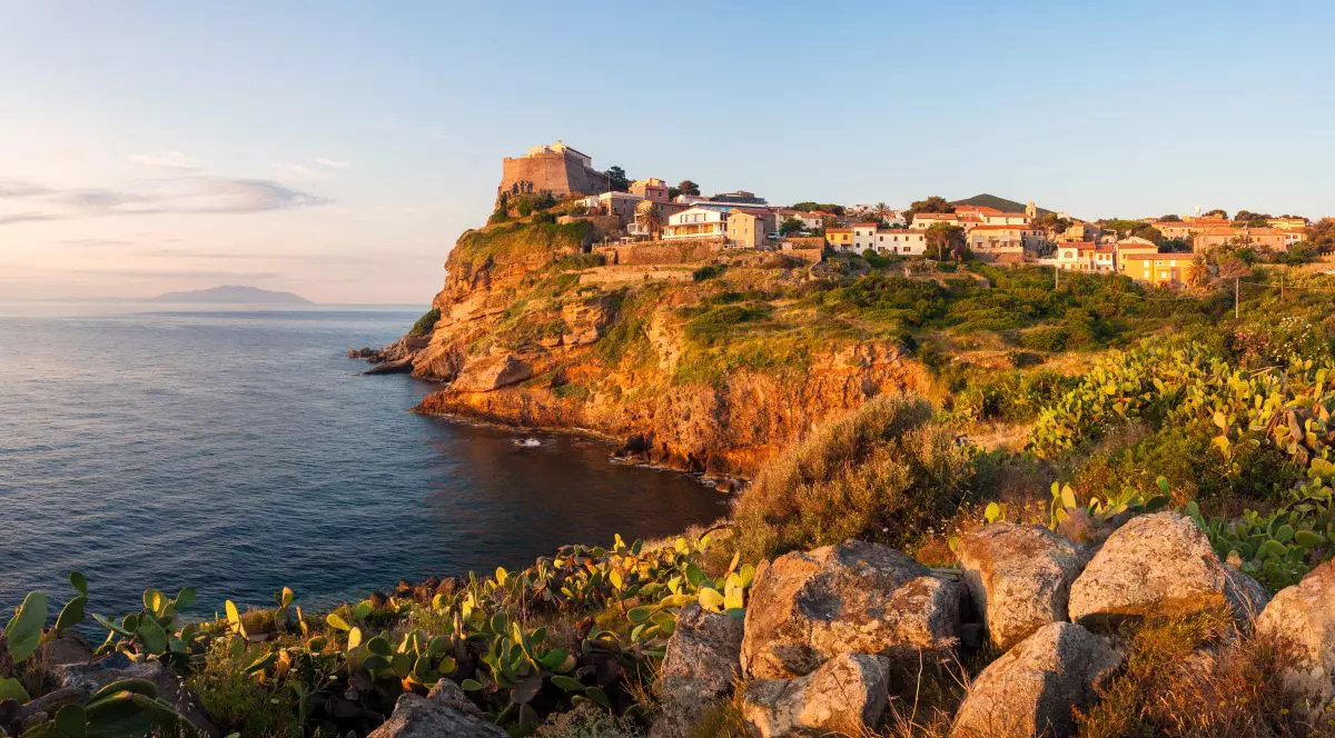 Toți locuitorii unei insule din Italia au devenit suspecți de furt. „Există sentimentul că ai un hoț în familie”