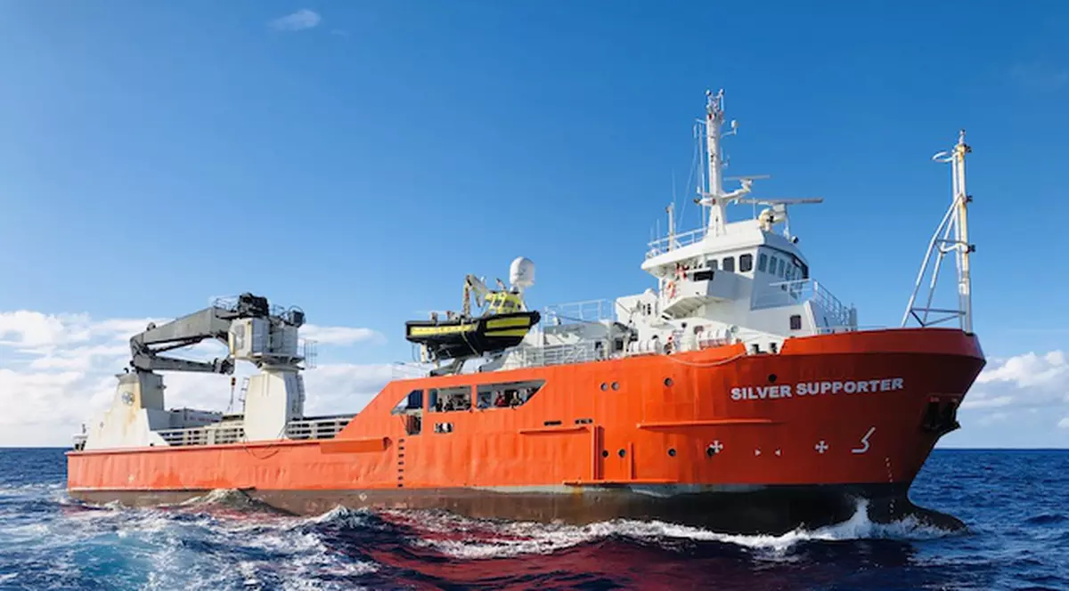 Un bărbat a supraviețuit 14 ore în Pacific, după ce a căzut peste bord, iar echipajul nu a băgat de seamă