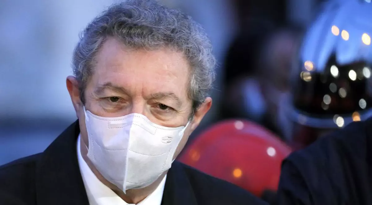 VIDEO Firma percheziționată în dosarul măștilor „pampers” este a asociatului offshore al lui Adrian Streinu-Cercel și a fostului partener al lui Cristi Burci