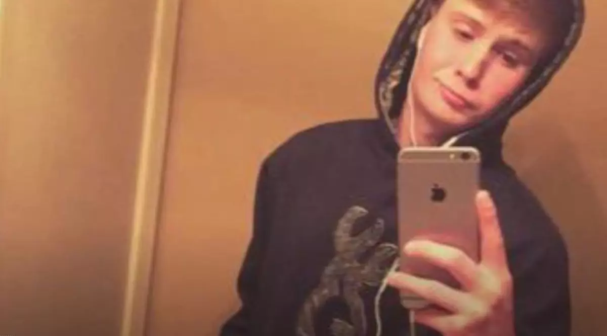 Un youtuber american a fost împușcat mortal, după ce a încercat să filmeze o farsă cu jefuirea unor trecători