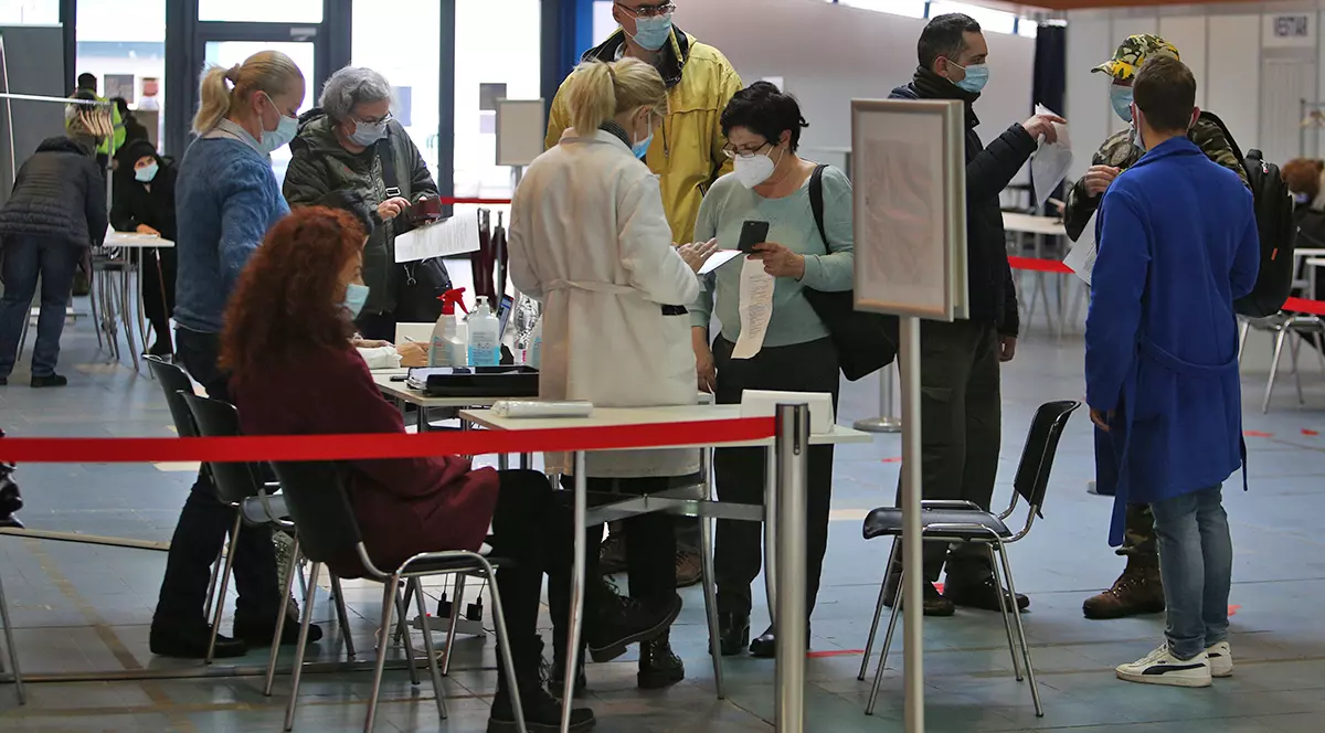 Vaccinare-foto DUMITRU ANGELESCU