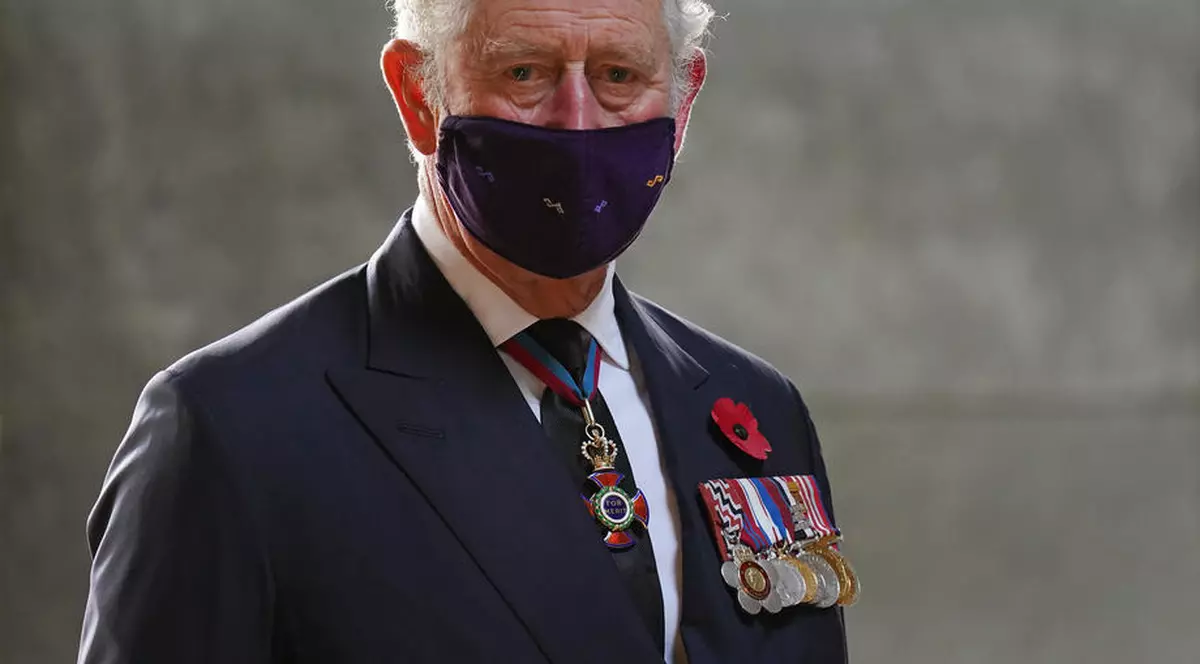 Prinţul Charles, în vizită la tatăl său, Philip, internat în spital ca ”măsură de precauție”