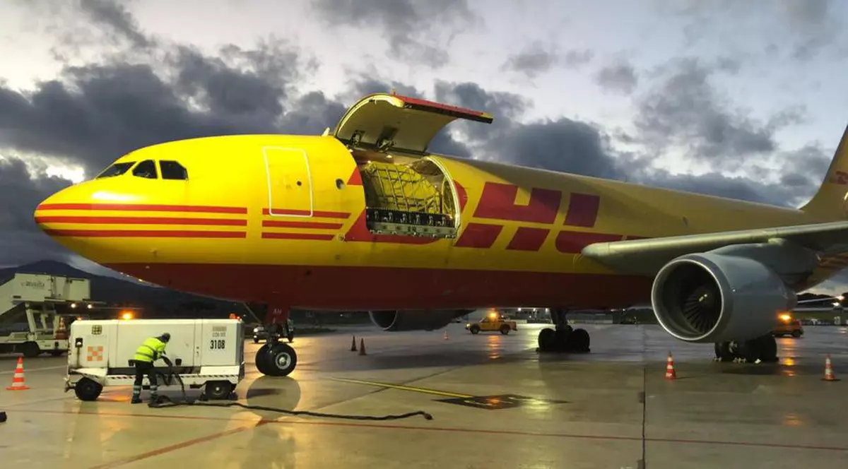 Un avion de marfă a revenit de urgență pe aeroportul din Leipzig, după ce o ușă s-a deschis în timpul zborului