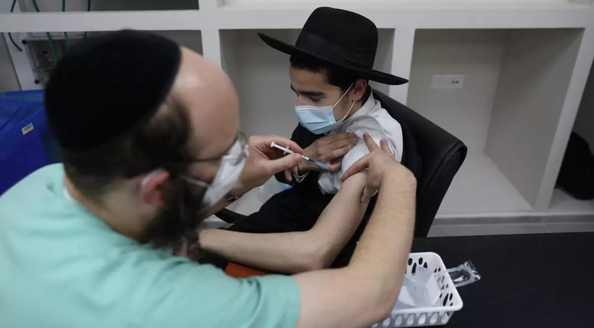 Israelul a vaccinat cu ambele doze de ser anti-COVID aproape 60% din populaţie