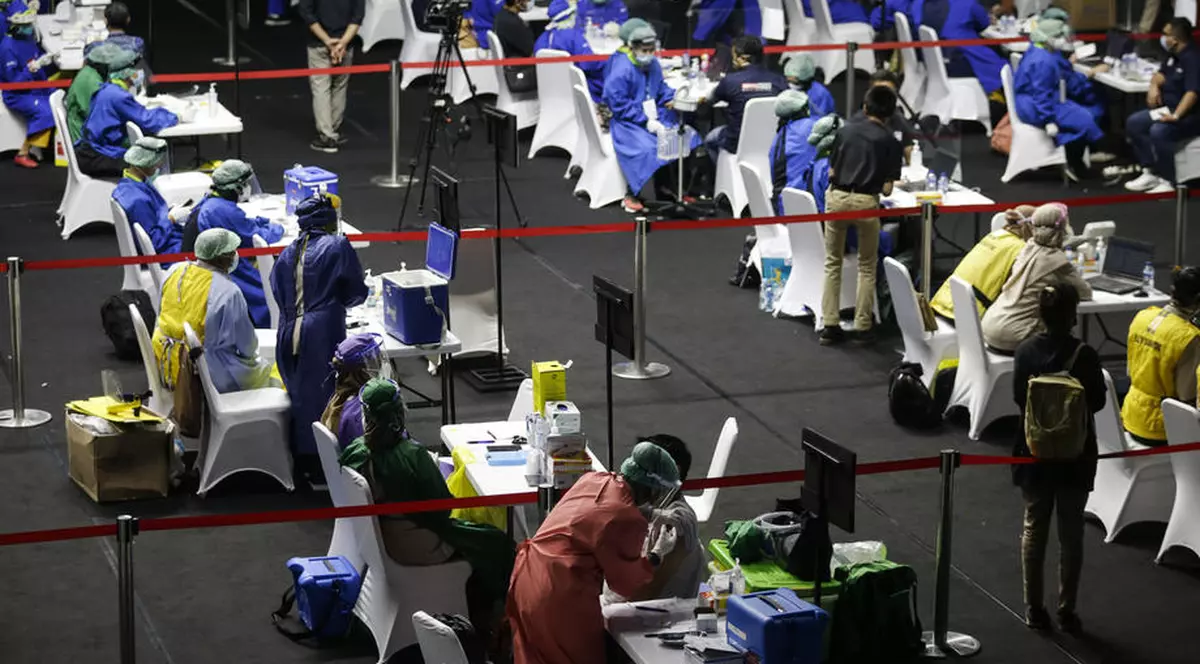 Cu cât se adună mai multe date, specialiștii sunt din ce în ce mai convinși: persoanele vaccinate nu mai răspândesc virusul