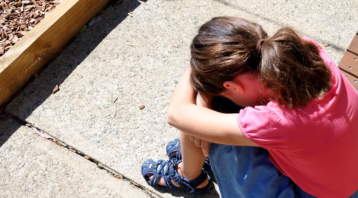 România are 15 anchetatori specializați pentru audierea copiilor abuzați sexual și mii de victime în fiecare an. „Față de Norvegia, Franța, nici la grădiniță nu suntem”