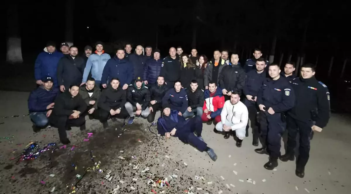 Zeci de jandarmi din Brașov, amendați după petrecerea-surpriză dată pentru șeful lor, la pensionare