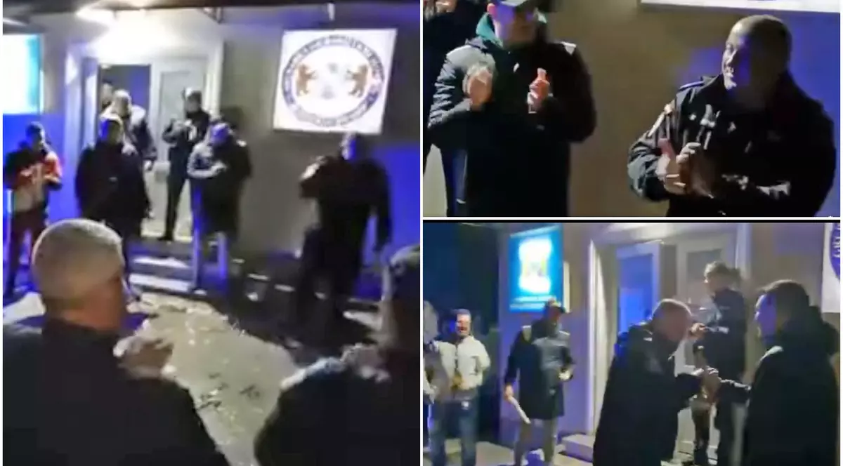 Jandarmii de la o unitate din Brașov și-au sărbătorit șeful la pensionare cu confetti și șampanie, chiar în fața sediului unității