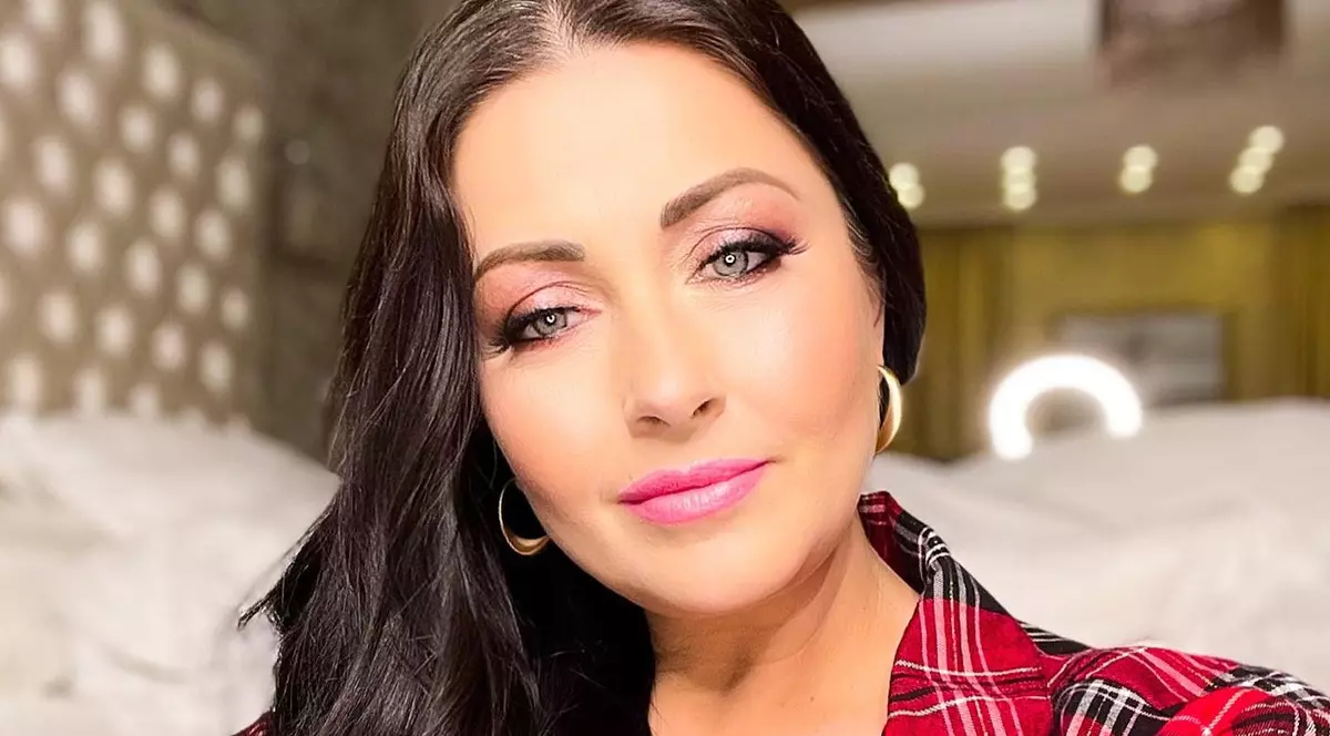 Ce ținută a purtat Gabriela Cristea la prima apariție în cadrul emisiunii pe care o prezintă la Antena Stars. „Am emoții pentru că mă întorc după un an”