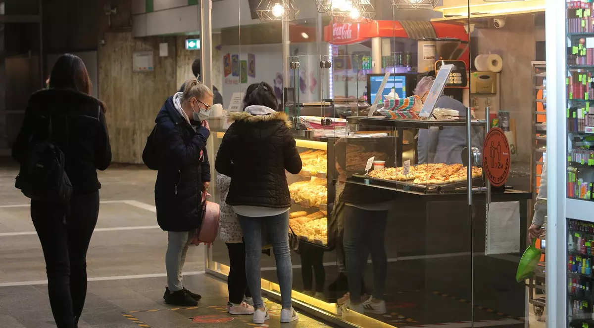 Spațiile comerciale de la metrou vor fi desființate până pe 2 aprilie. Metrorex: Pun în pericol siguranța transportului subteran