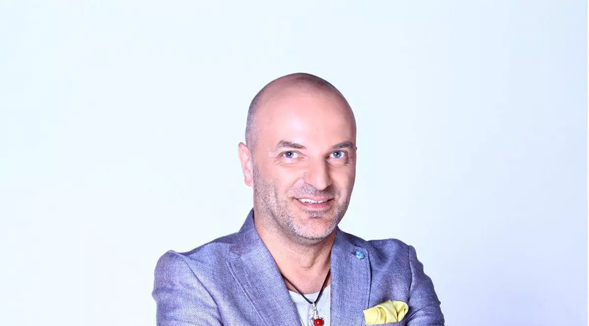 În copilărie, Dan Capatos își dorea să devină preot. La 17 ani a realizat ce meserie îi place: "Citeam toate publicațiile"