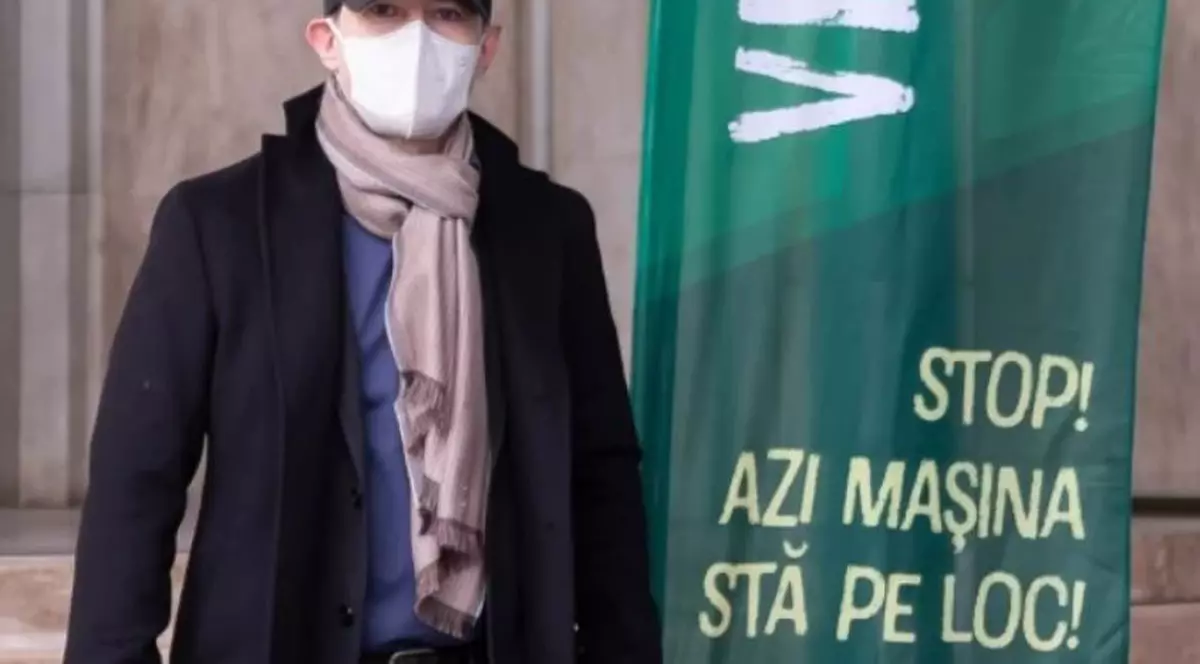 Florin Cîţu şi mai mulţi miniştri au marcat „Vinerea Verde”. „Merg frecvent pe jos sau cu metroul”