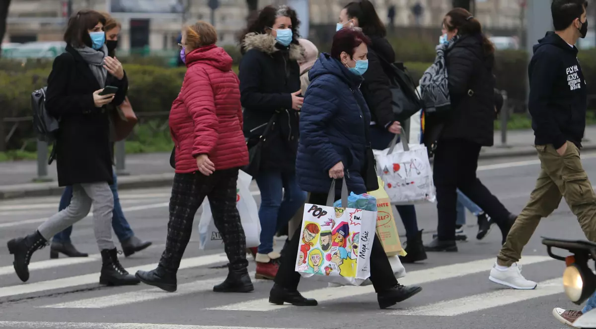 Răzvan Cherecheş: „Vom avea un val patru, dar atunci campania de vaccinare va face diferența”. Când crede că putem renunța la mască