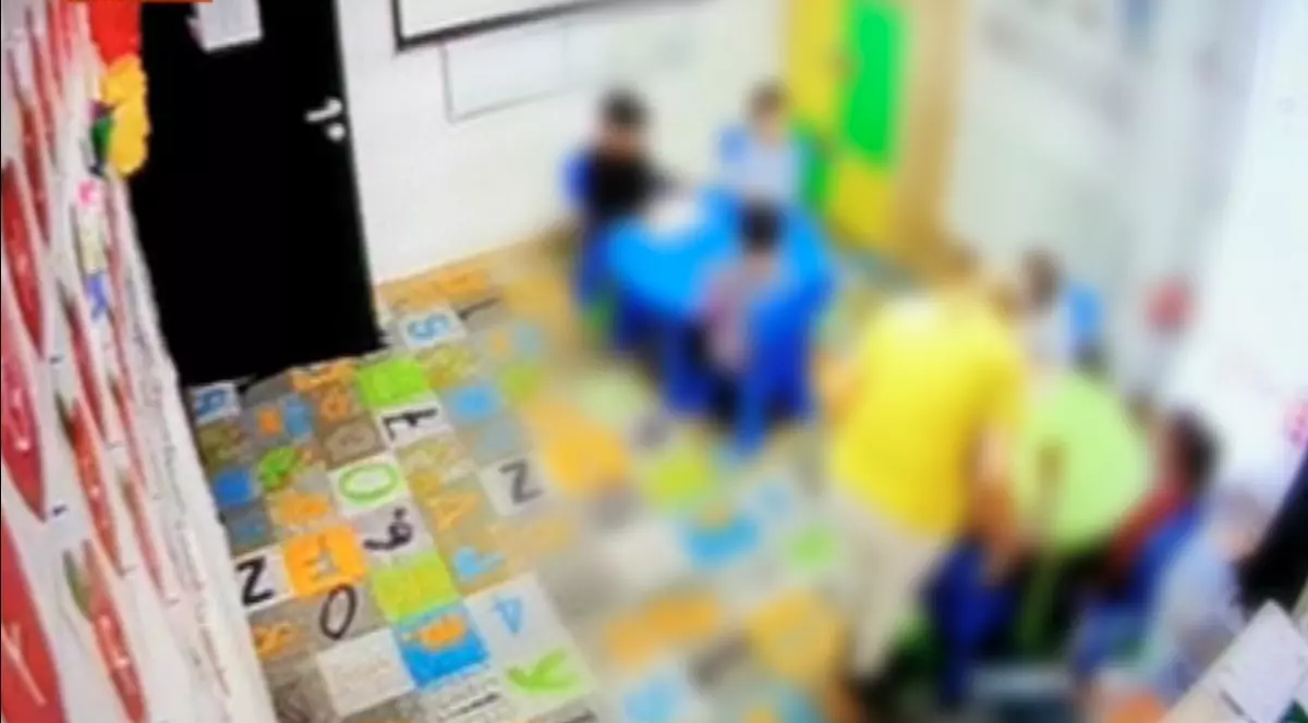 Incident la o grădiniță privată din Ștefăneștii de Jos. Acuzații la adresa unei educatoare