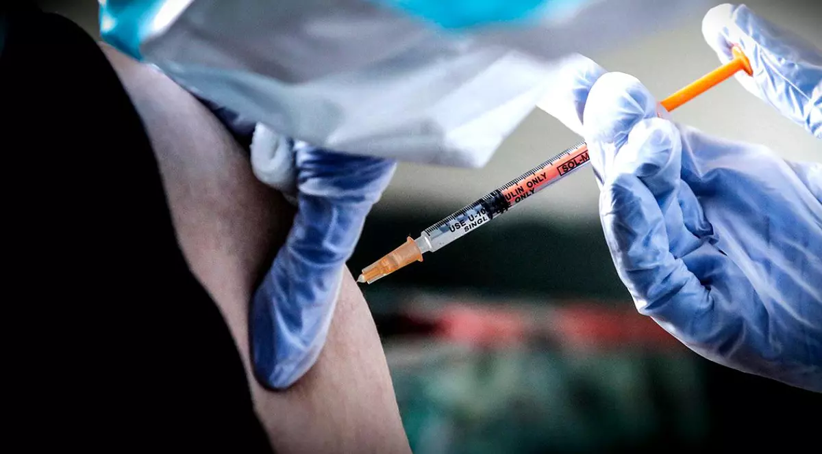 100.000, numărul de angajați din sistemul de învățământ care s-au vaacinat