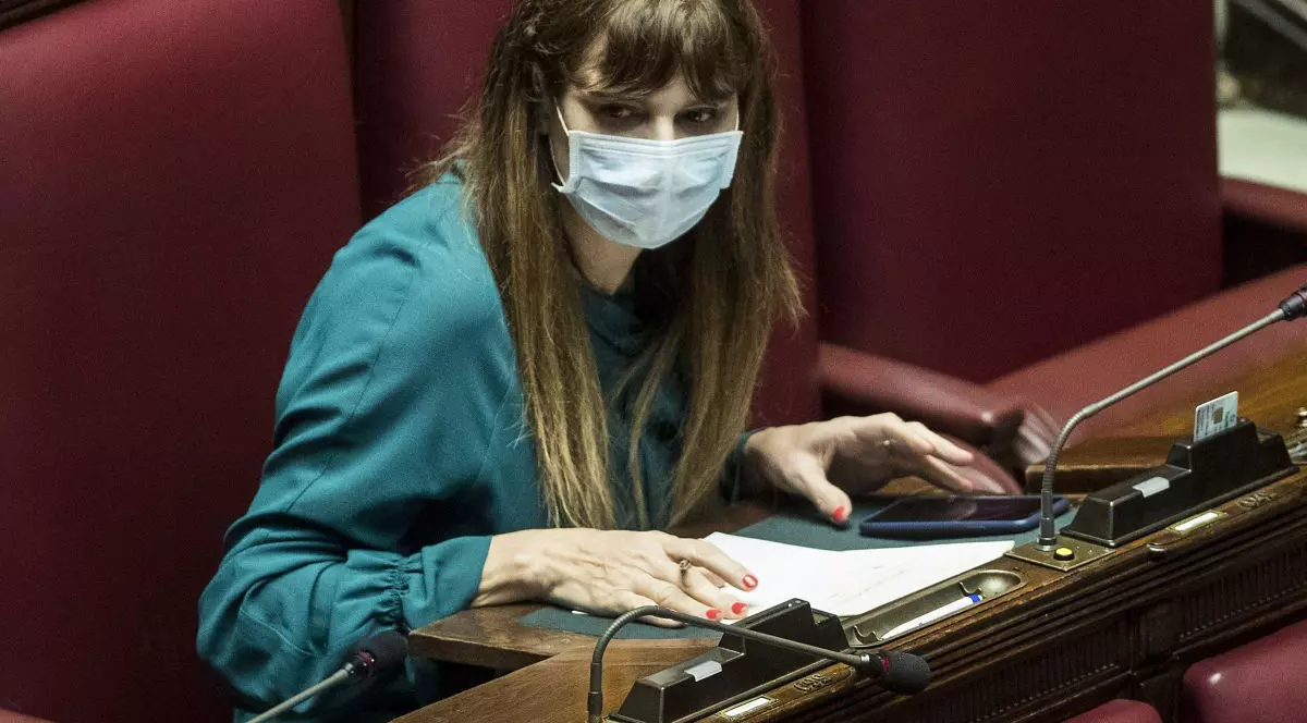 Maria Teresa Baldini, deputat Forza Italia, cere vaccinarea cu prioritate a badantelor, multe dintre ele românce: „Lucrează în condiții de risc sporit”