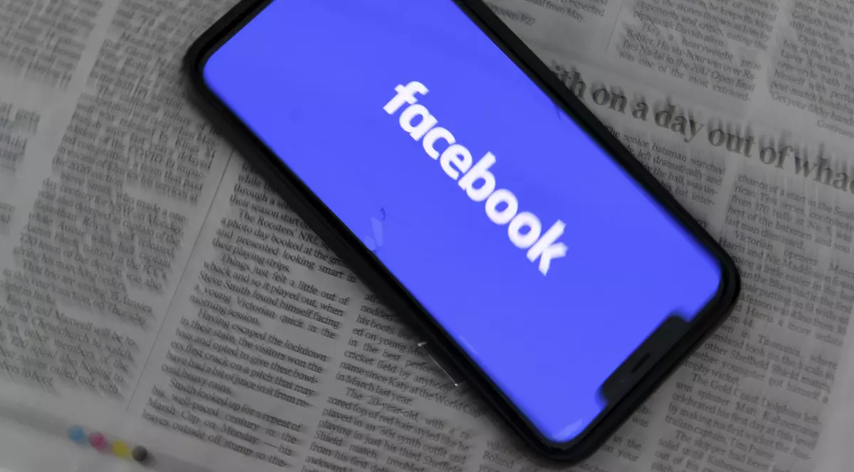 Facebook creează o versiune de Instagram pentru copiii sub 13 ani