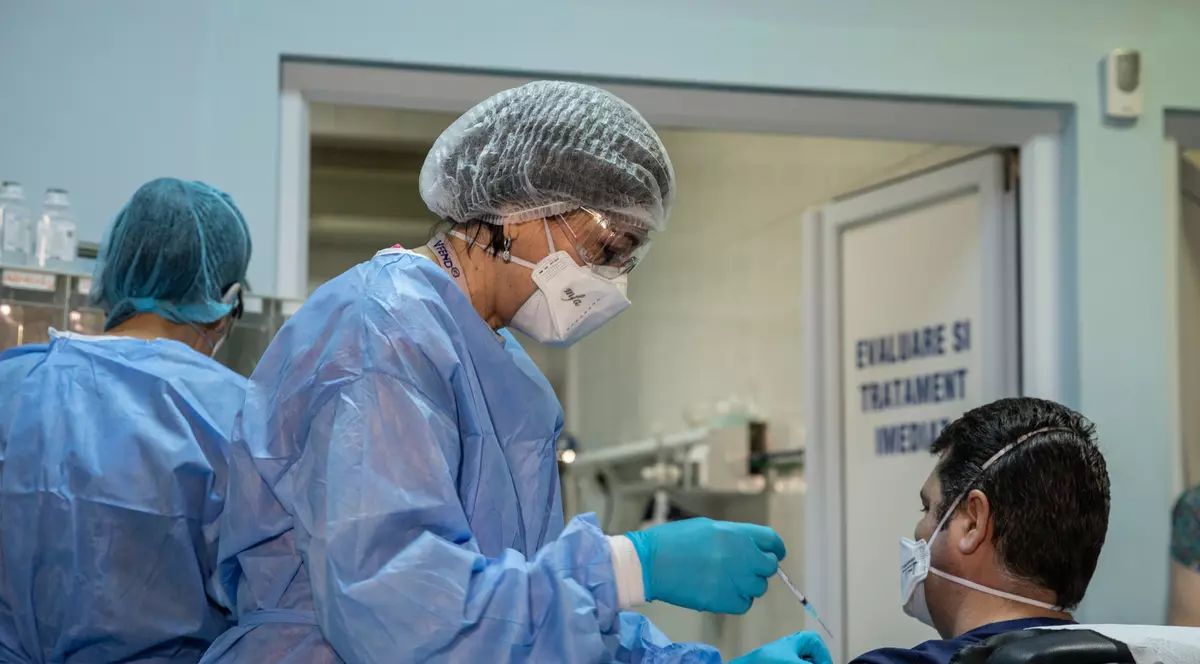 vaccinare anti-COVID-19