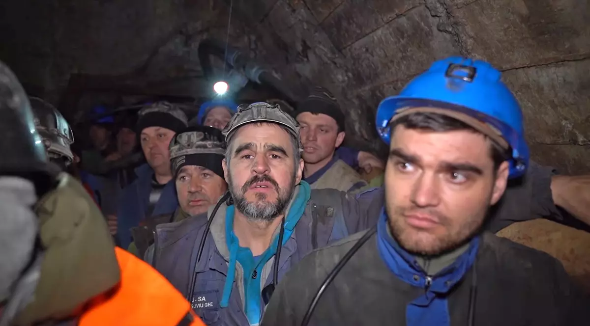 După un lung protest în subteran, minerii de la exploatarea de uraniu de la Crucea au încetat conflictul și revin de luni la muncă