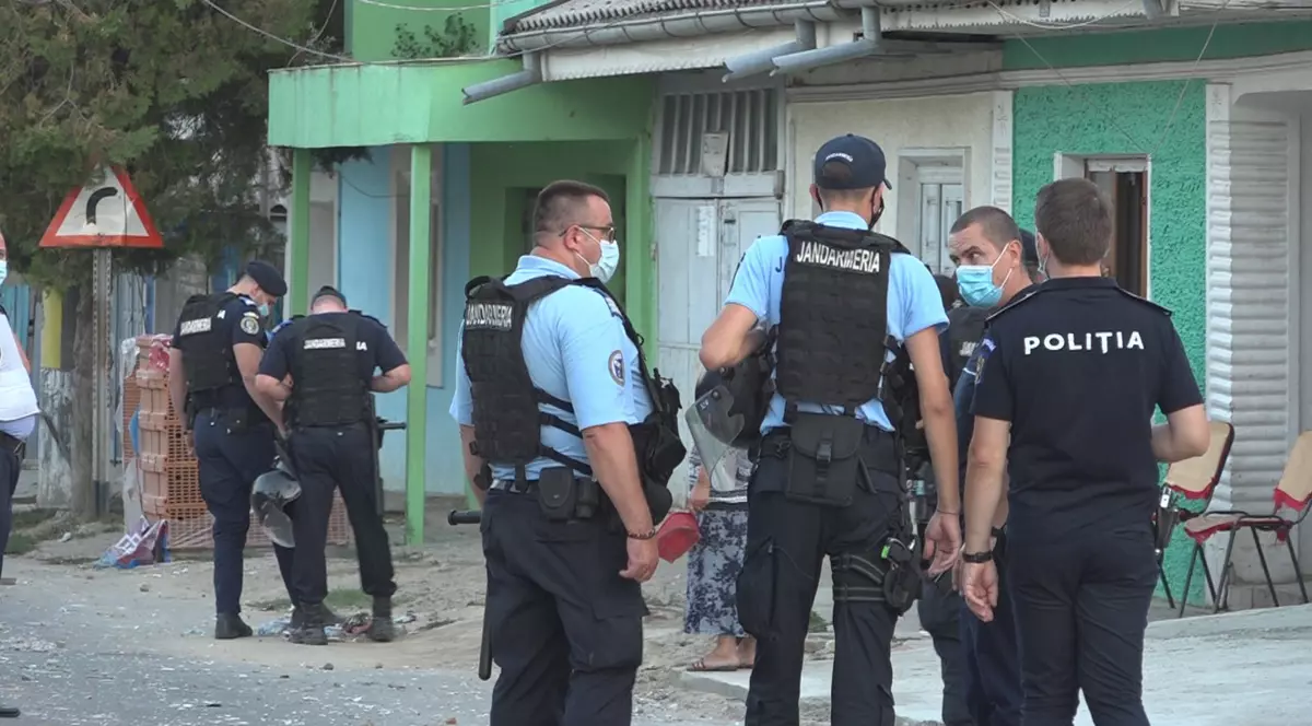 24 de persoane trimise în judecată, după luptele violente de stradă dintre clanurile din Murgeni de anul trecut. Nicio condamnare cu executare