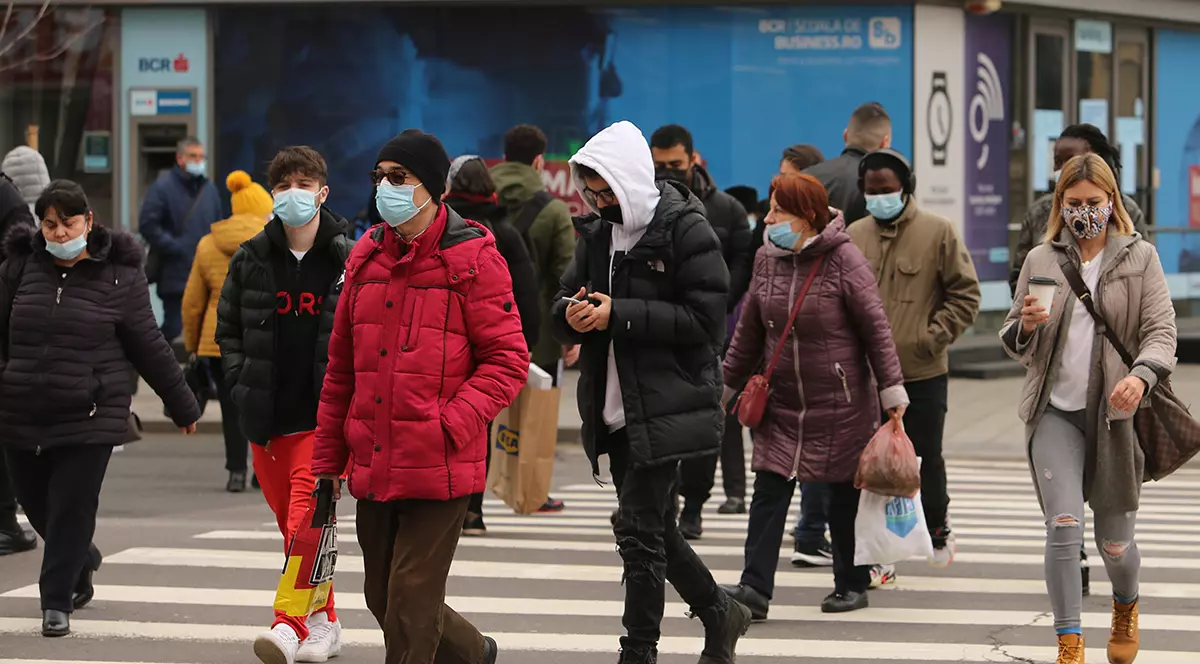 Carantina de weekend, una din variantele luate în calcul de autorități. Luni e ședință la Ministerul Sănătății, cu INSP și DSP