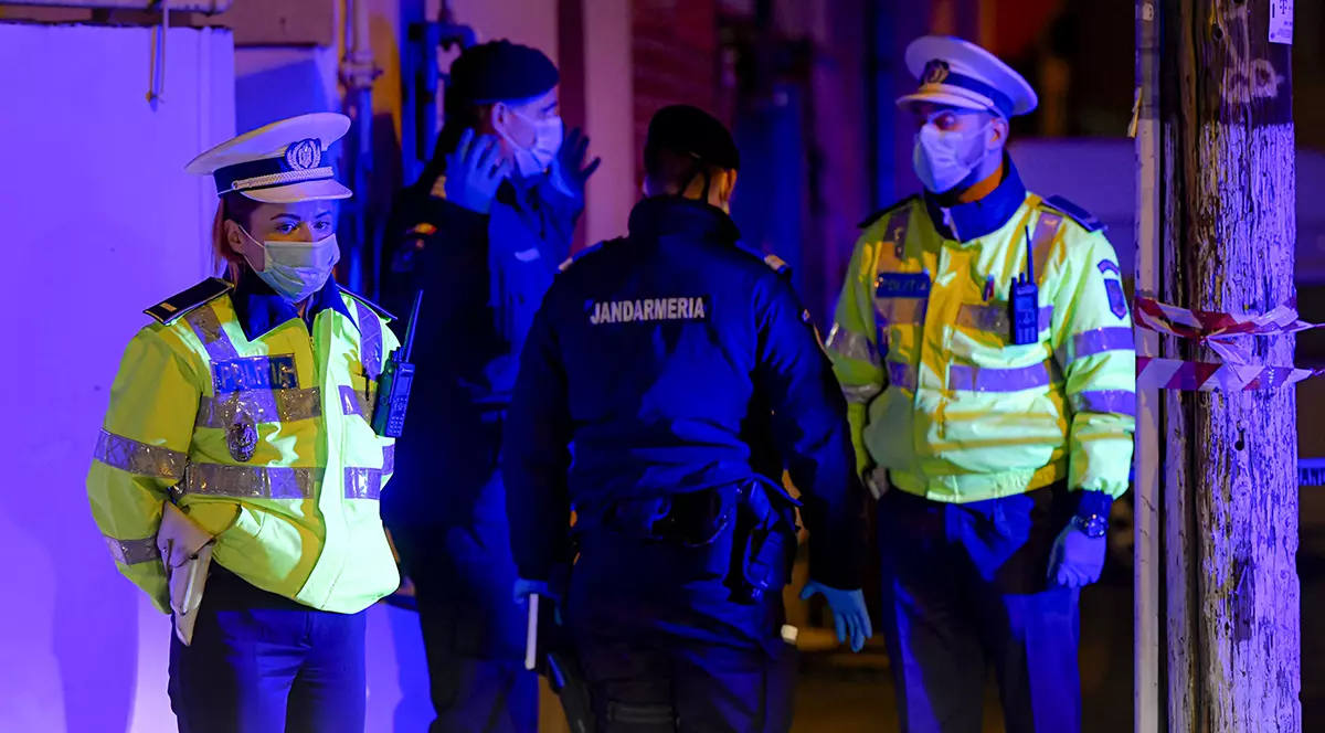 Cinci minori înarmați cu pistoale au tâlhărit un cetățean turc în centrul Timișoarei