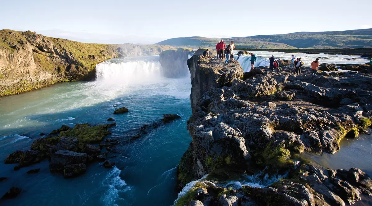 Islanda anunță că își deschide granițele pentru turiștii vaccinați împotriva COVID