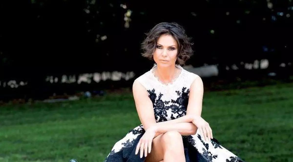 Ramona Bădescu, prima imagine cu tatăl băiețelului ei. Iubitul italian este bancher