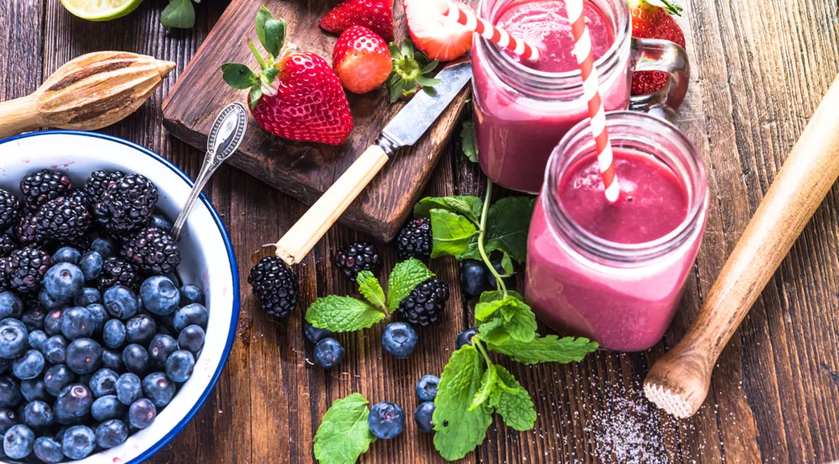 Smoothie. Rețete de shake-uri din fructe sau legume