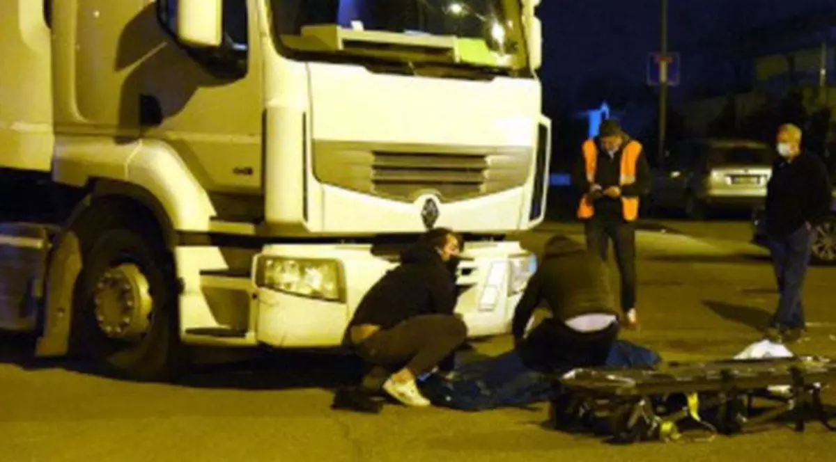 Un şofer român este cercetat pentru ucidere din culpă, după ce a trecut cu TIR-ul peste un coleg ce urma să iasă la pensie în acea zi