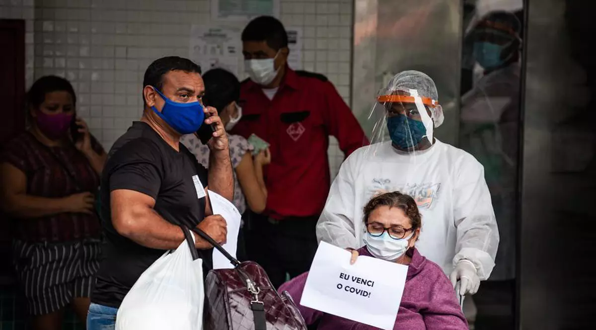 Număr record de decese în Brazilia din cauza COVID-19. Aproape 2.000 de persoane au murit în 24 de ore