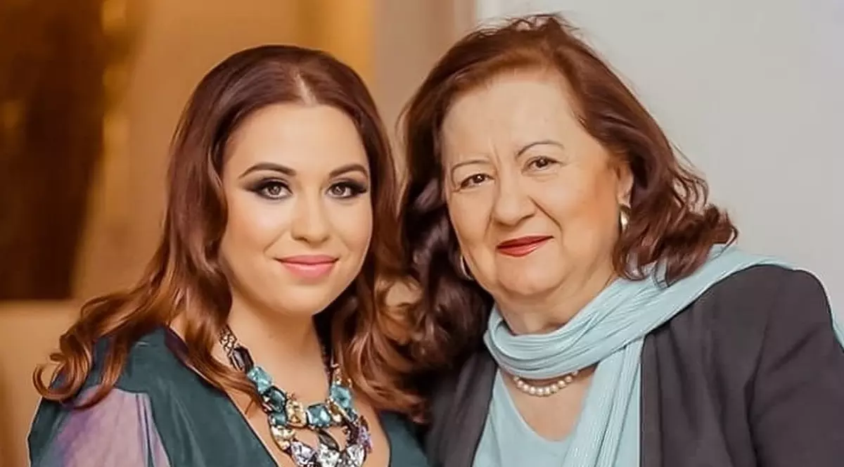 Oana Roman, mesaj emoționant de ziua mamei sale. „Încerc să fac tot ce pot ca să-ți fie bine”