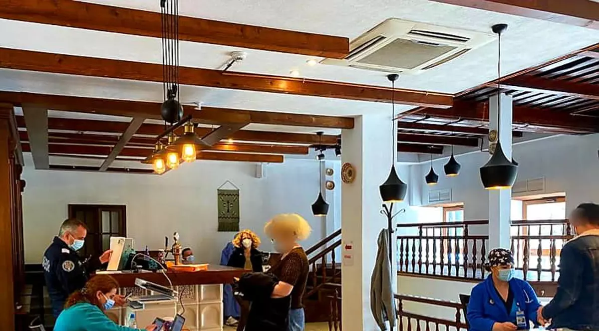 Campanie de vaccinare pentru angajații restaurantelor, într-un local din București